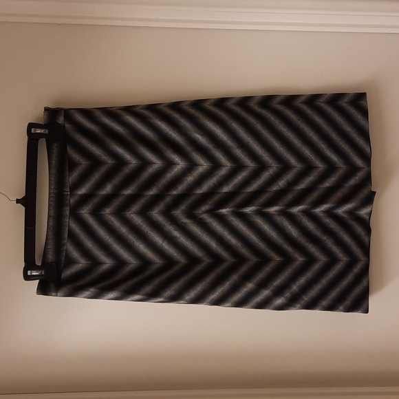 L.A.M.B. Black Stripe Pieced Chevron Skirt (flaws) - Picture 4 of 16